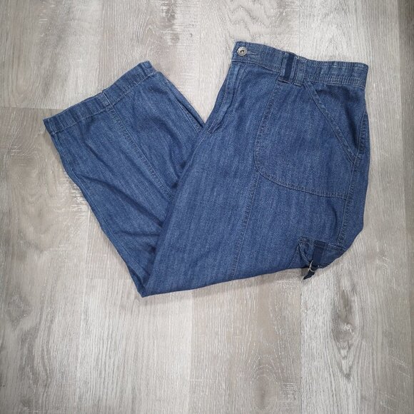 2 / $30.00 - Gloria Vanderbilt Ladies Medium Wash Size 16 Jean Capri's - Picture 4 of 8